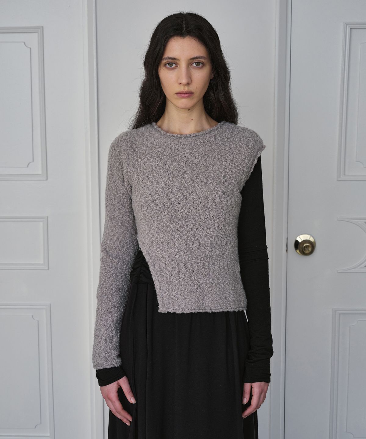 시메트릭 퍼센트(SYMMETRICPERCENT) Unbalanced Boucle Knit Top / Beige