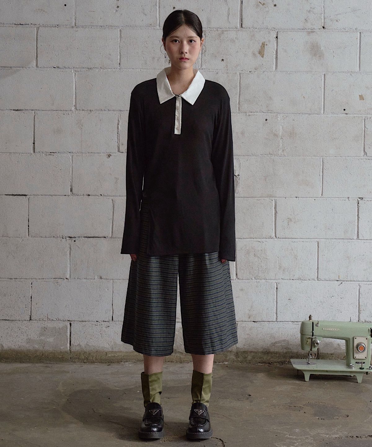 아포엠(APOEM) Checked Bermuda Pants (2C)