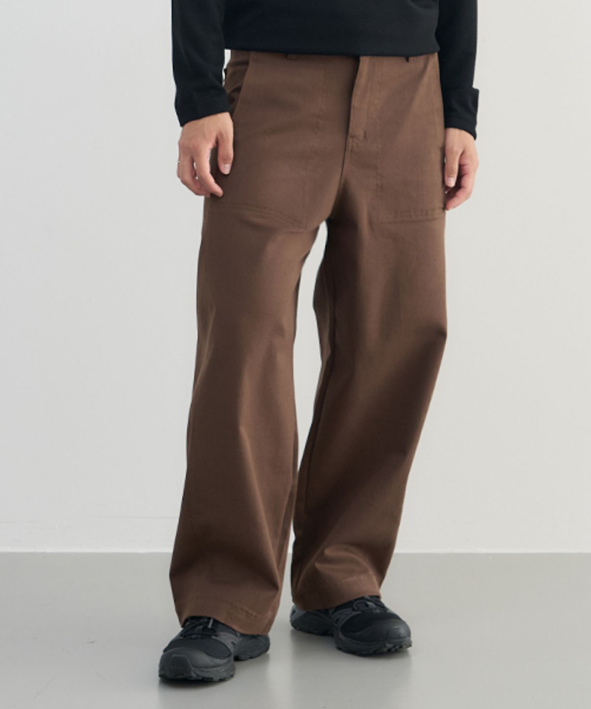 어레이드(ARRAYED) 퍼티그 와이드 벌룬 치노 팬츠 [BROWN]