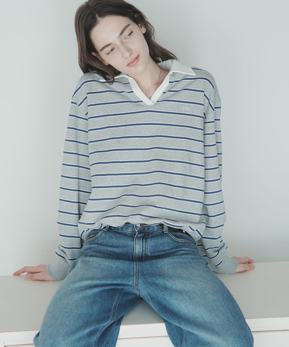 로브로브(LOVLOV) MY COLLAR SWEAT