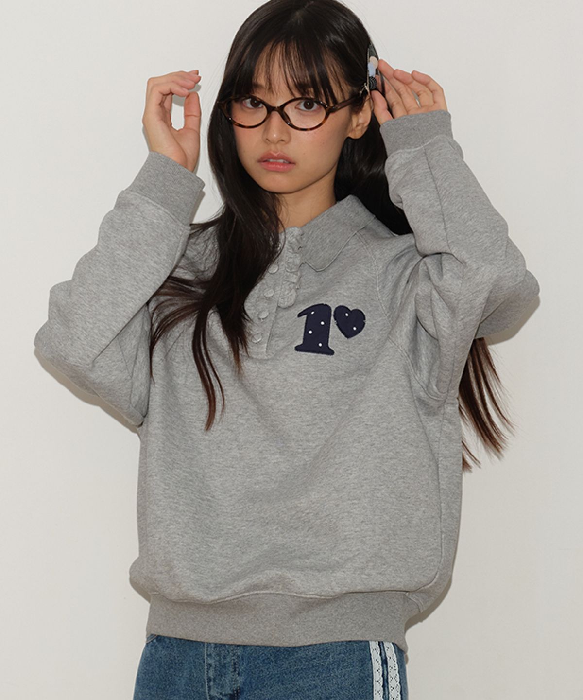 론론(RONRON) DOT R FRILL COLLAR SWEATSHIRT GREY