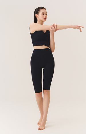 [25FW] 티챠 백포켓 카프리 레깅스 HTWLE5K01T