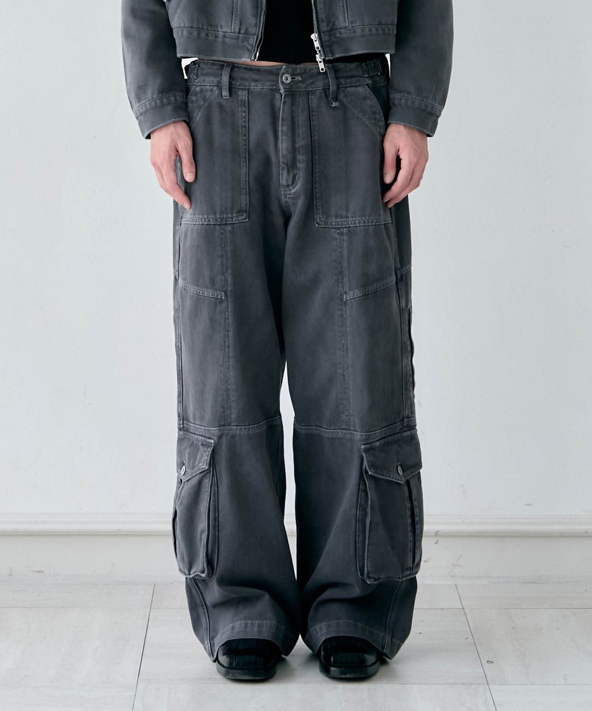 이예(YIYAE) Terrain Core Dyed Cotton Cargo Pants