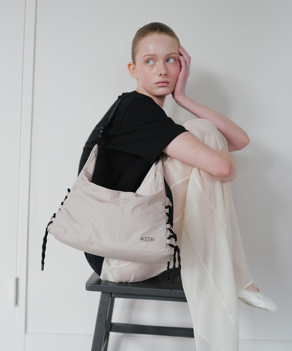 트리마치(TRIMARCH) Loopy Shoulder Bag / Light Gray