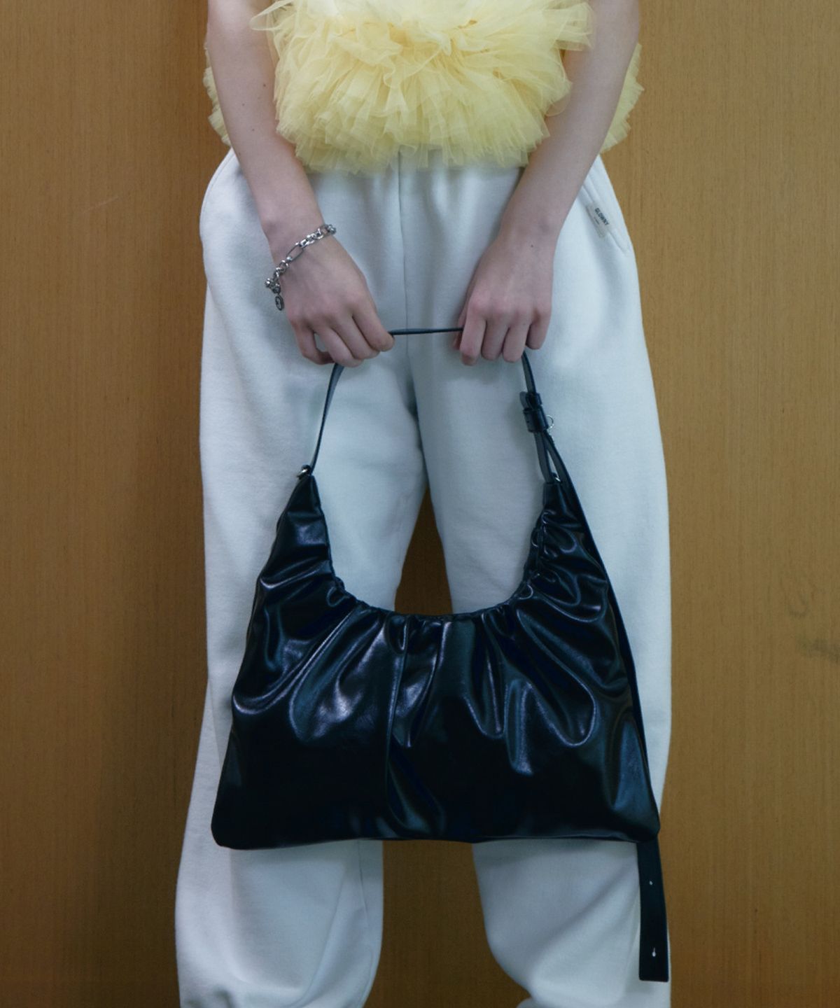트리마치(TRIMARCH) Scrunchie Shoulder Bag / Black