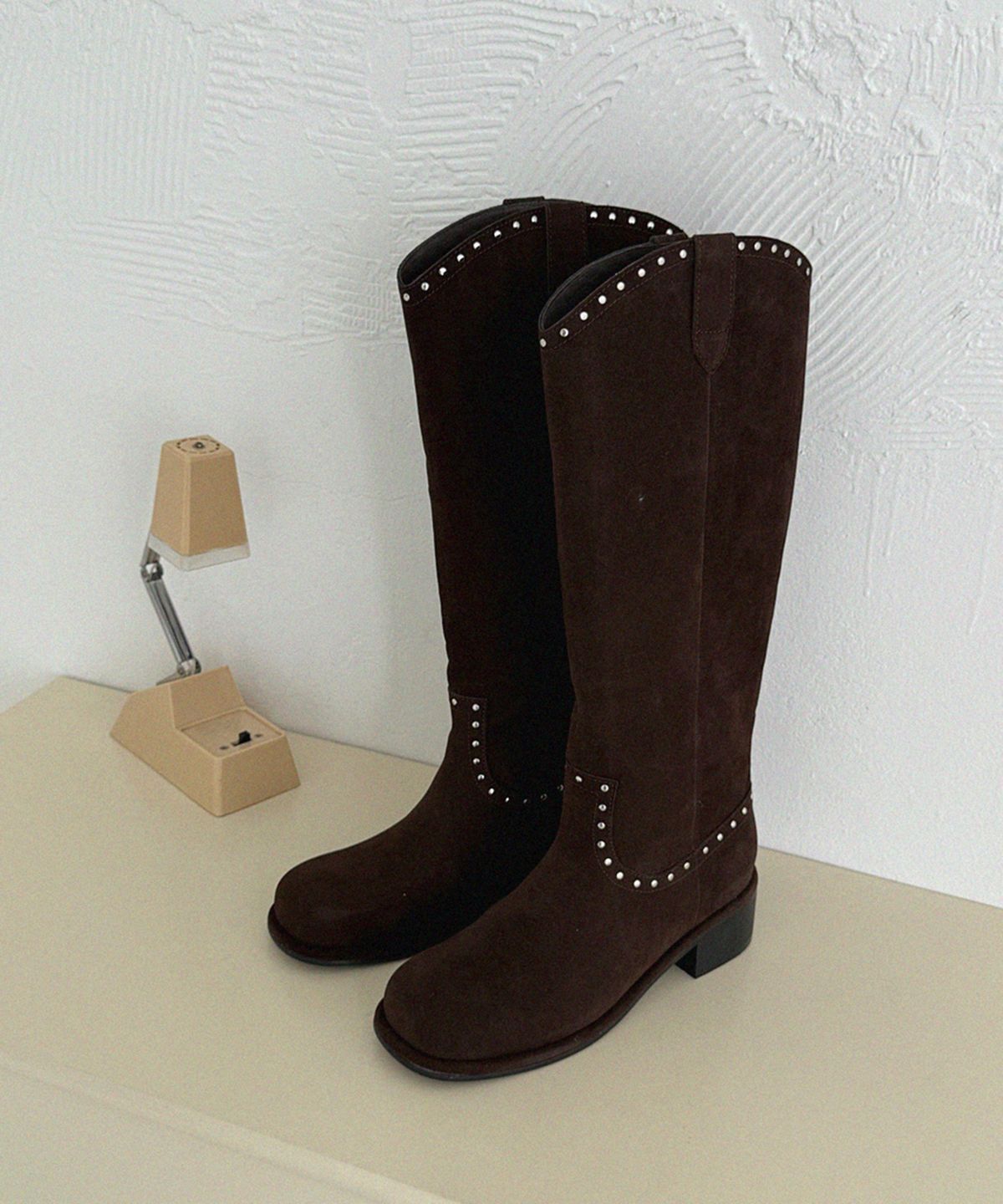 무드앤플(MOODNPLE) dabins 스웨이드 찡 롱부츠 4cm 2color
