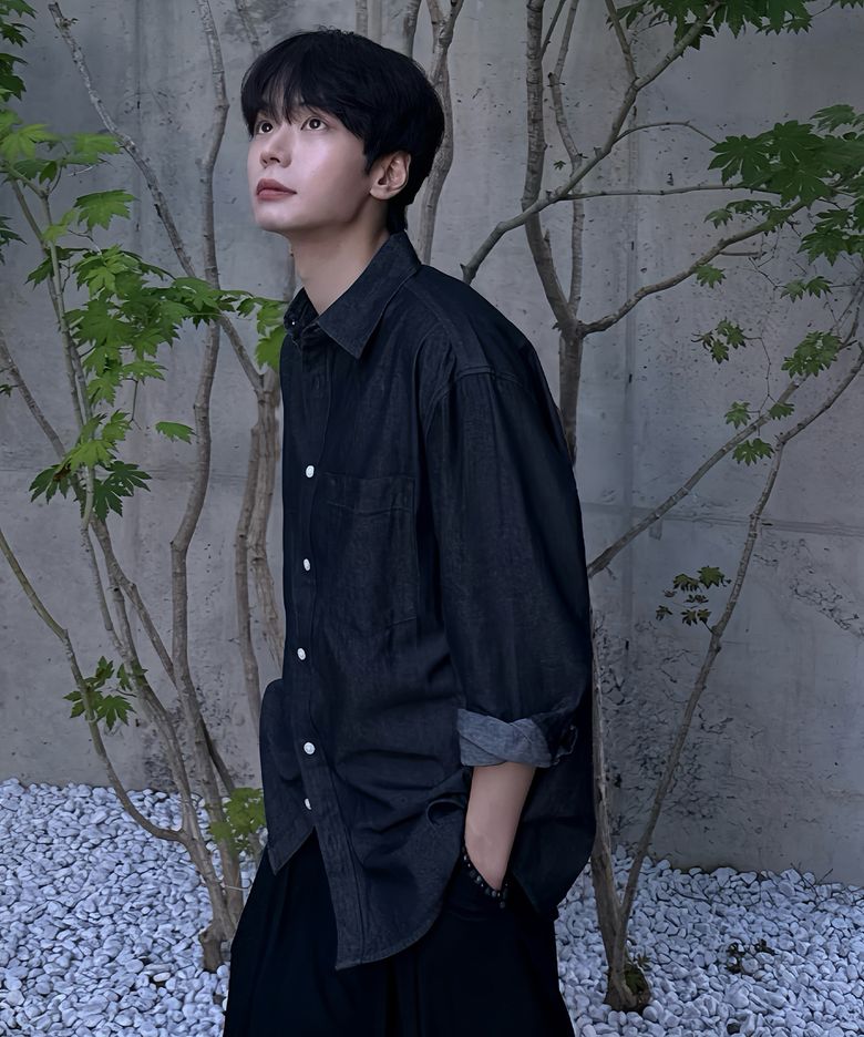 [ON]데님 오버핏 원 포켓 데일리 셔츠 - 2color