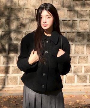 [W]카라넥 부클 숏 코트