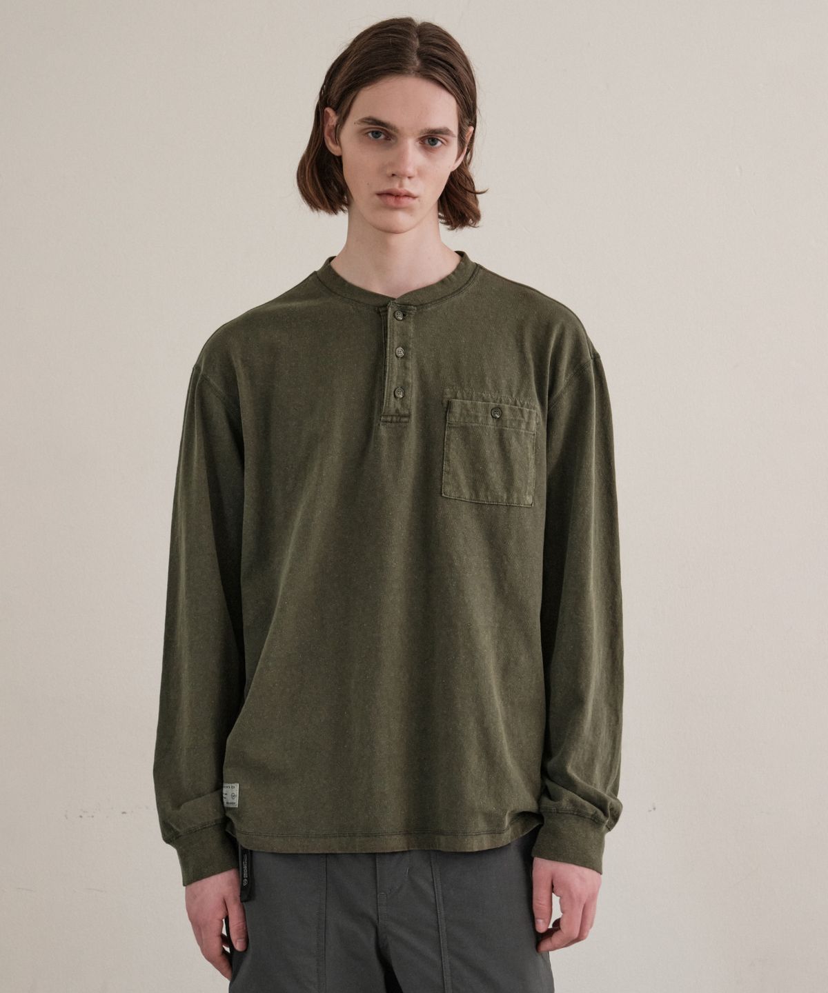힐리먼트(HELEMENT) 더블린 헨리넥 긴팔티 (KHAKI)