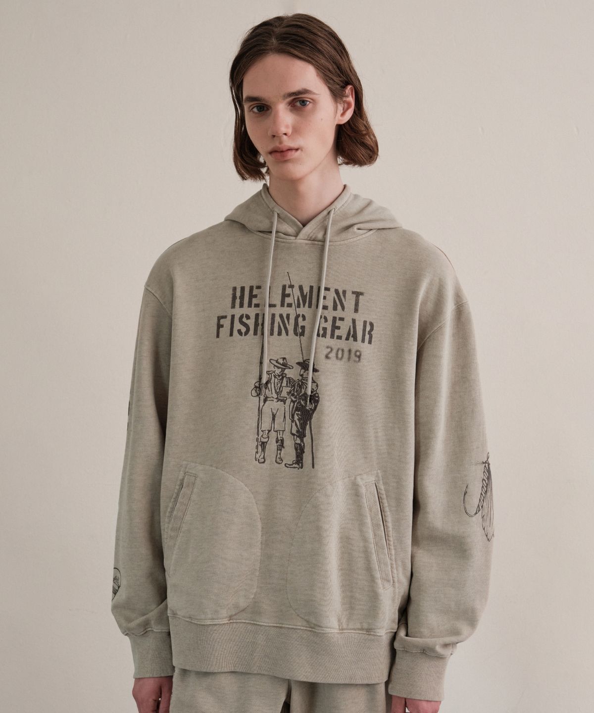 힐리먼트(HELEMENT) 로렌 그래픽 자수 후드티 (BEIGE)