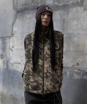 카모 플리스 쉐르파 베스트 브라운