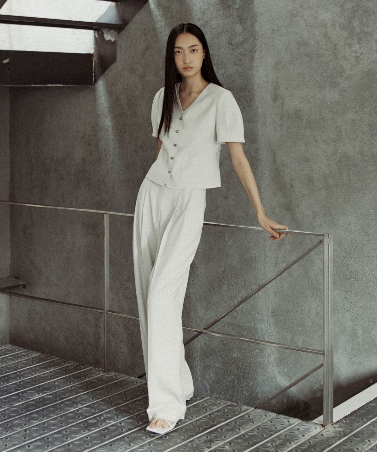 오떼뜨(OCTETTE) TWO TUCK TROUSER_2COLOR