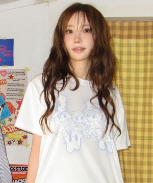 QWER CHARACTER TEE WHITE