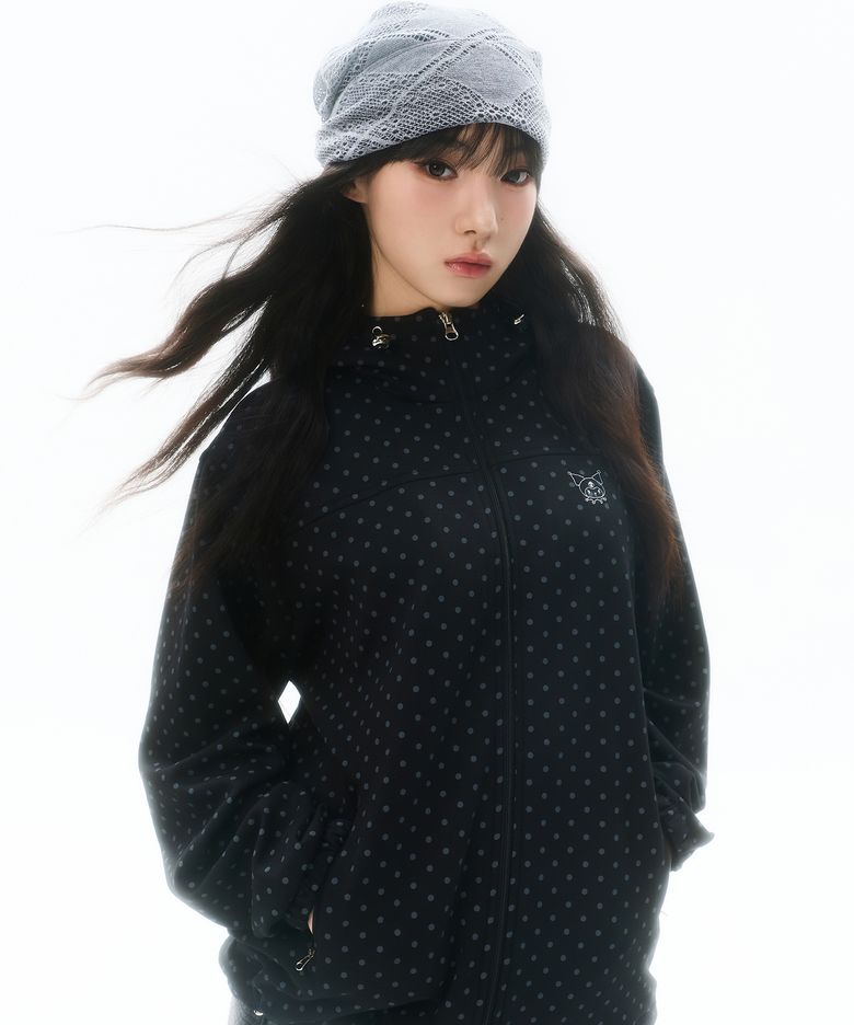 [KUROMI] WINDBREAKER(BLACK)