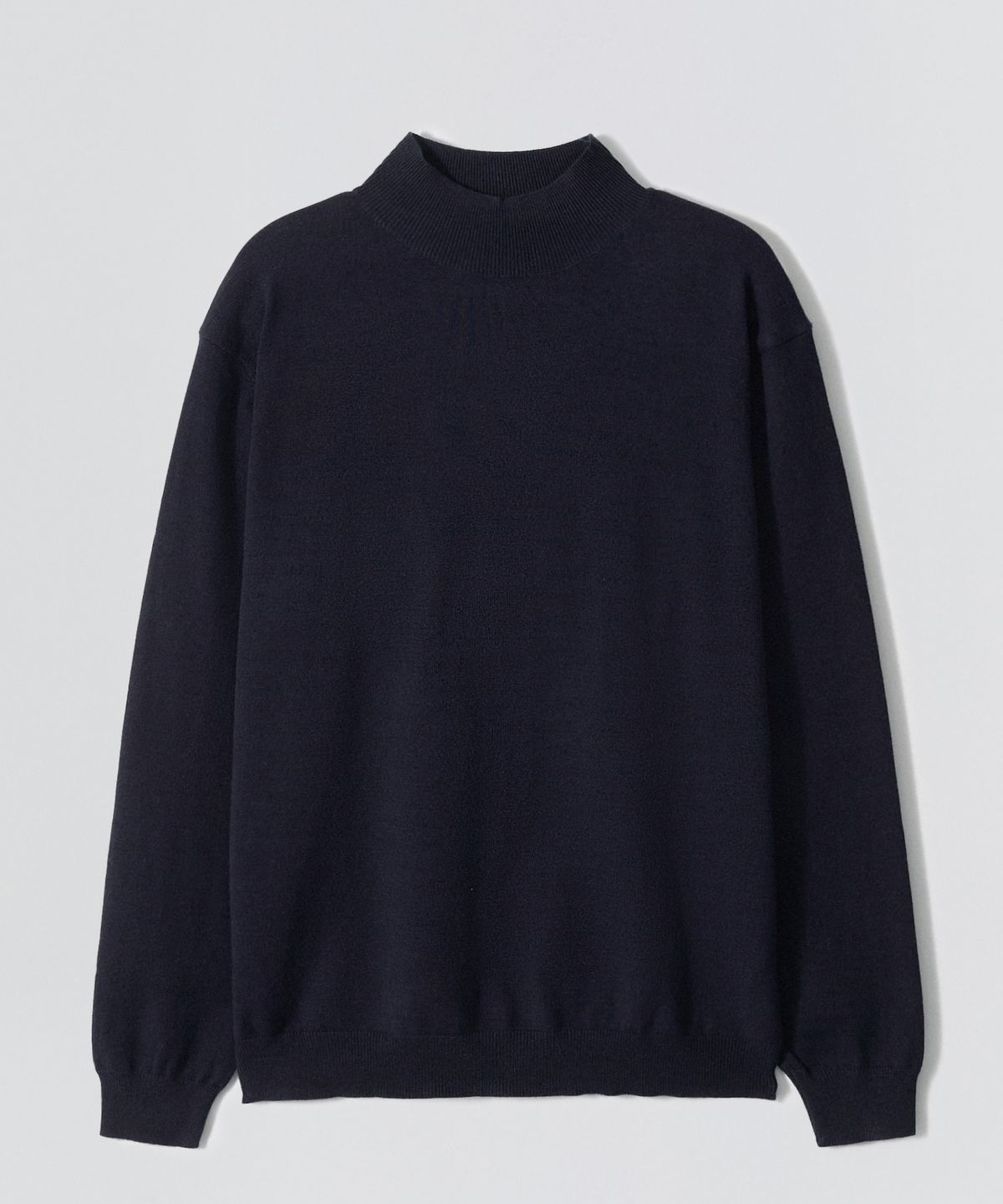 이지오(EZIO) Half Mock Neck Knit_Navy