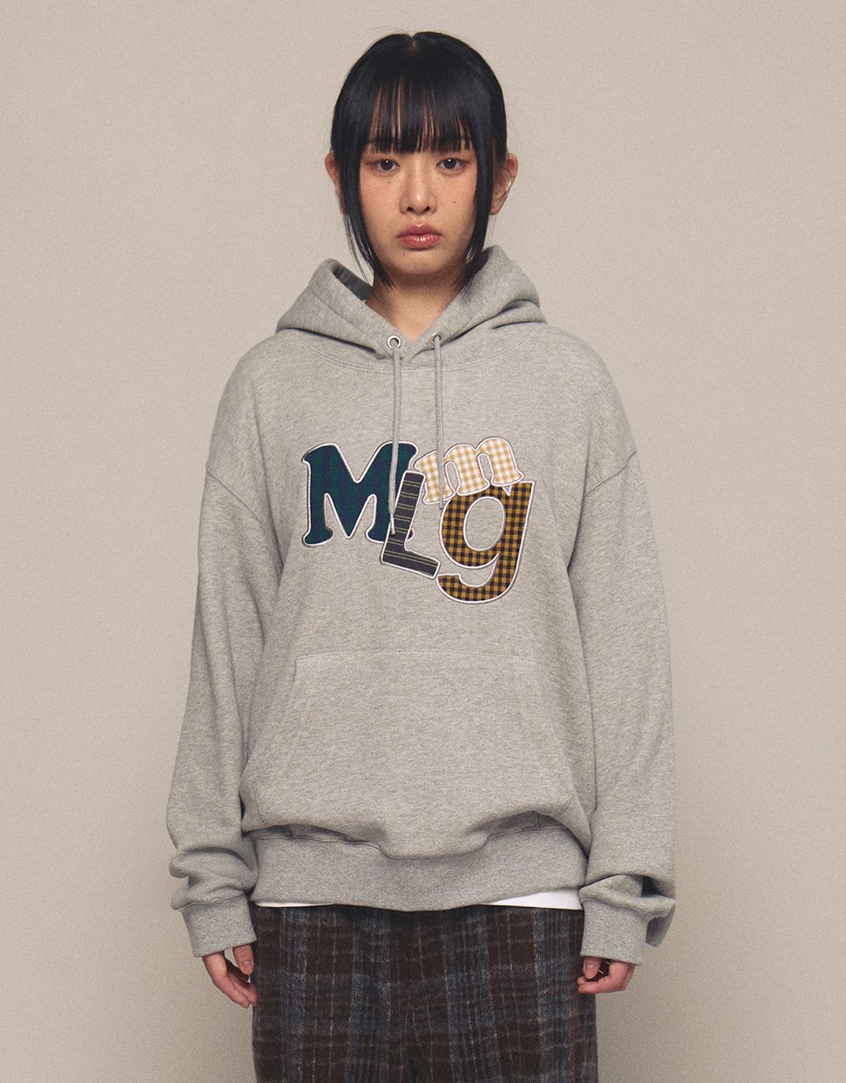 엠엠엘지(MMLG) [Mmlg] MIX Mm APLIQUE HOODIE (EVERY GREY)