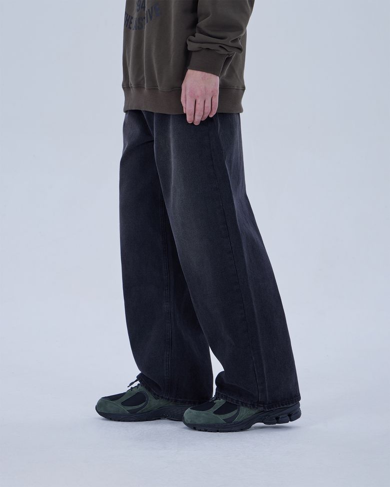 BRUSH WASHING DENIM PANTS (BLACK)