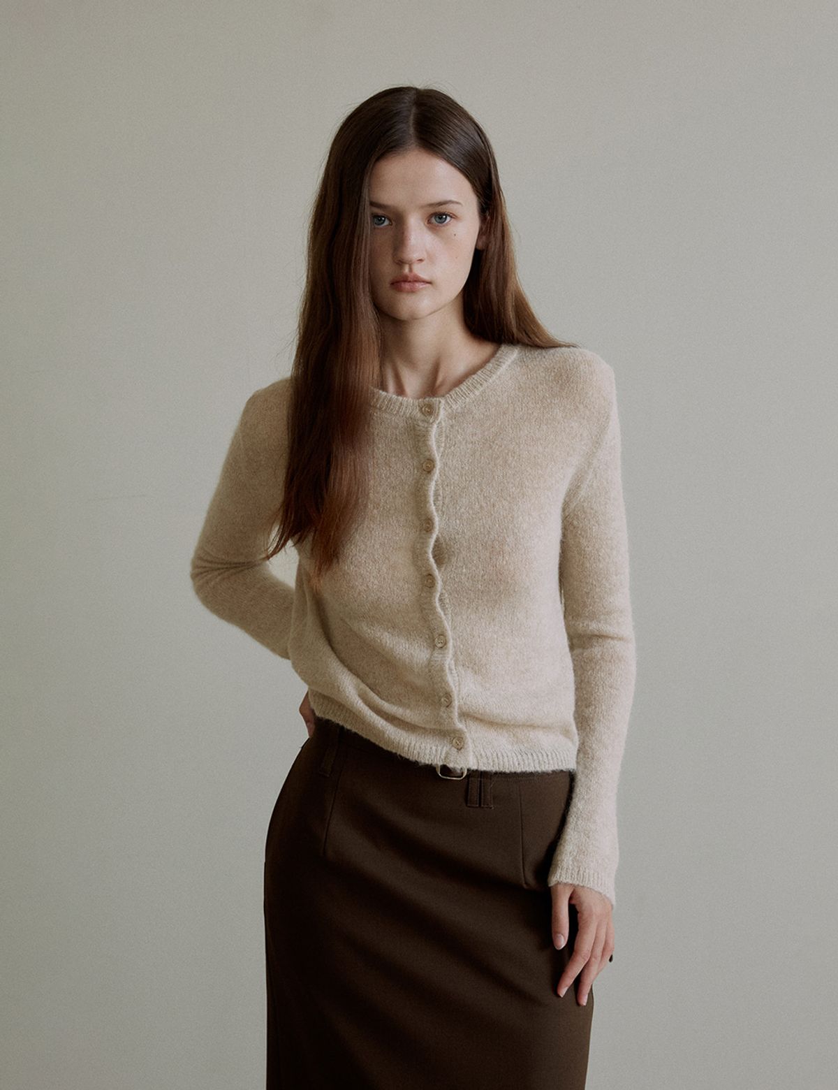 더엘로(THEELO) 2-way Alpaca Round Cardigan Knit (Beige)
