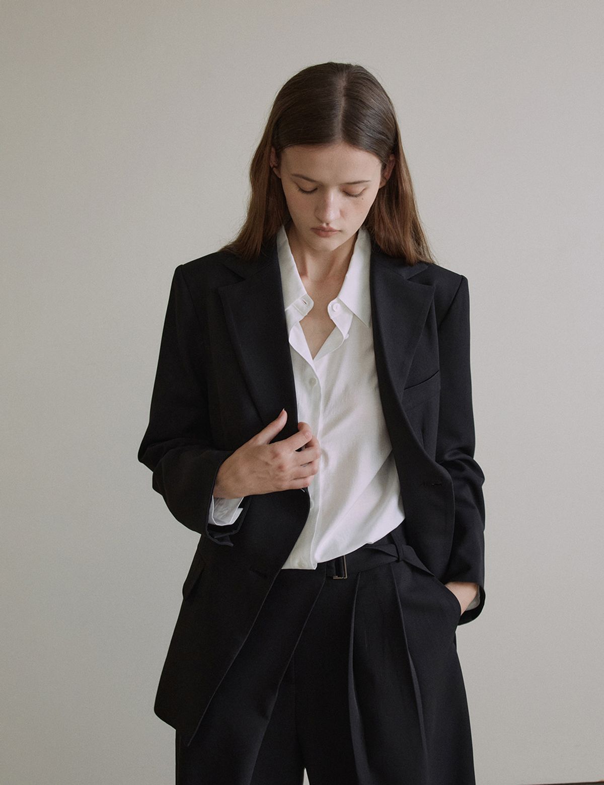 더엘로(THEELO) Slant Double Jacket (Black)