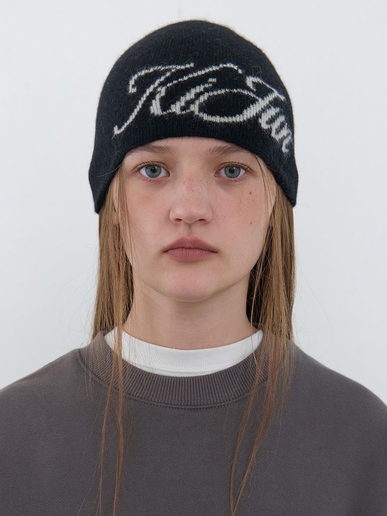 Cash Blend Logo Beanie Black