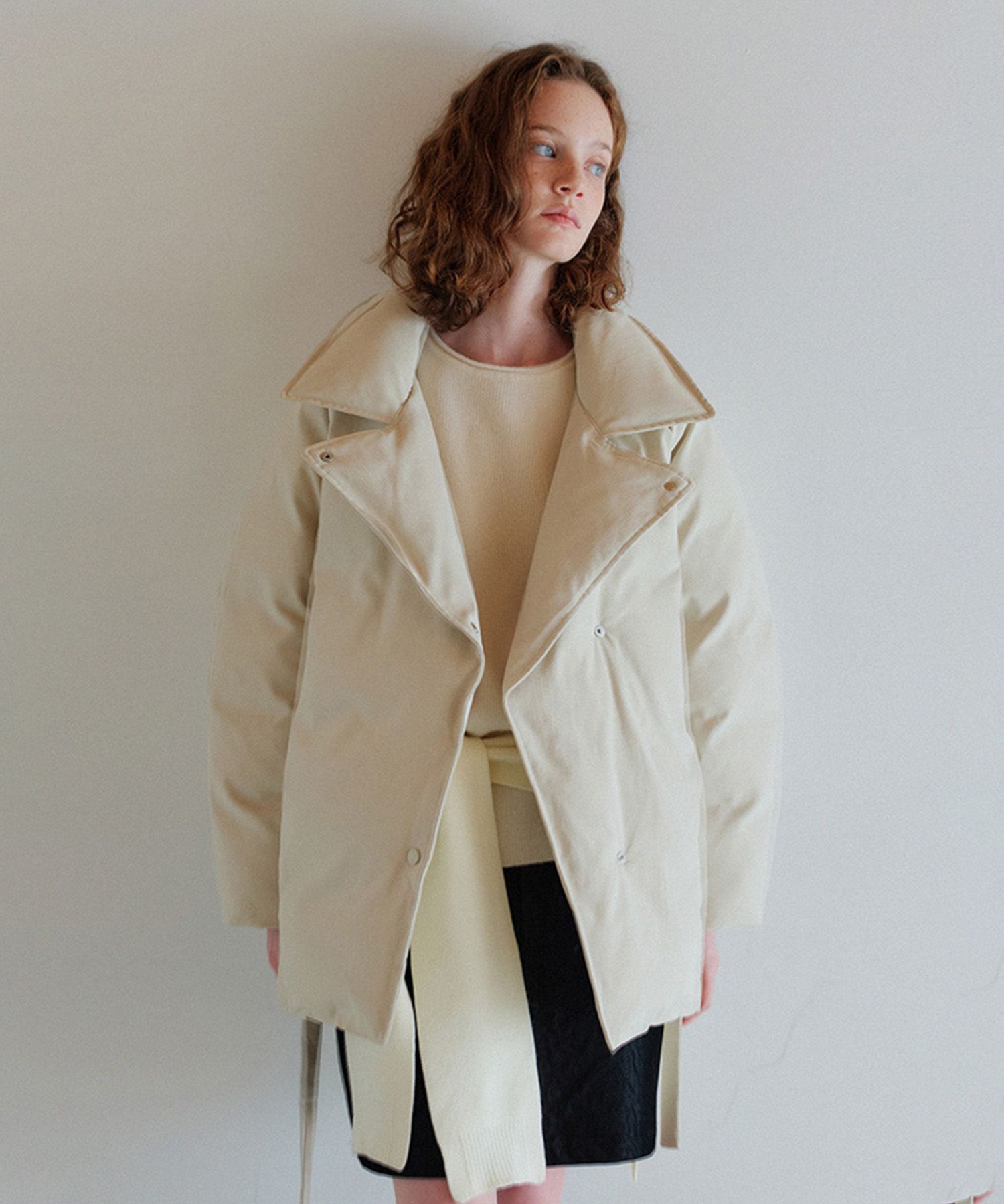 MUSINSA | HANE High-neck robe half padding_Egret