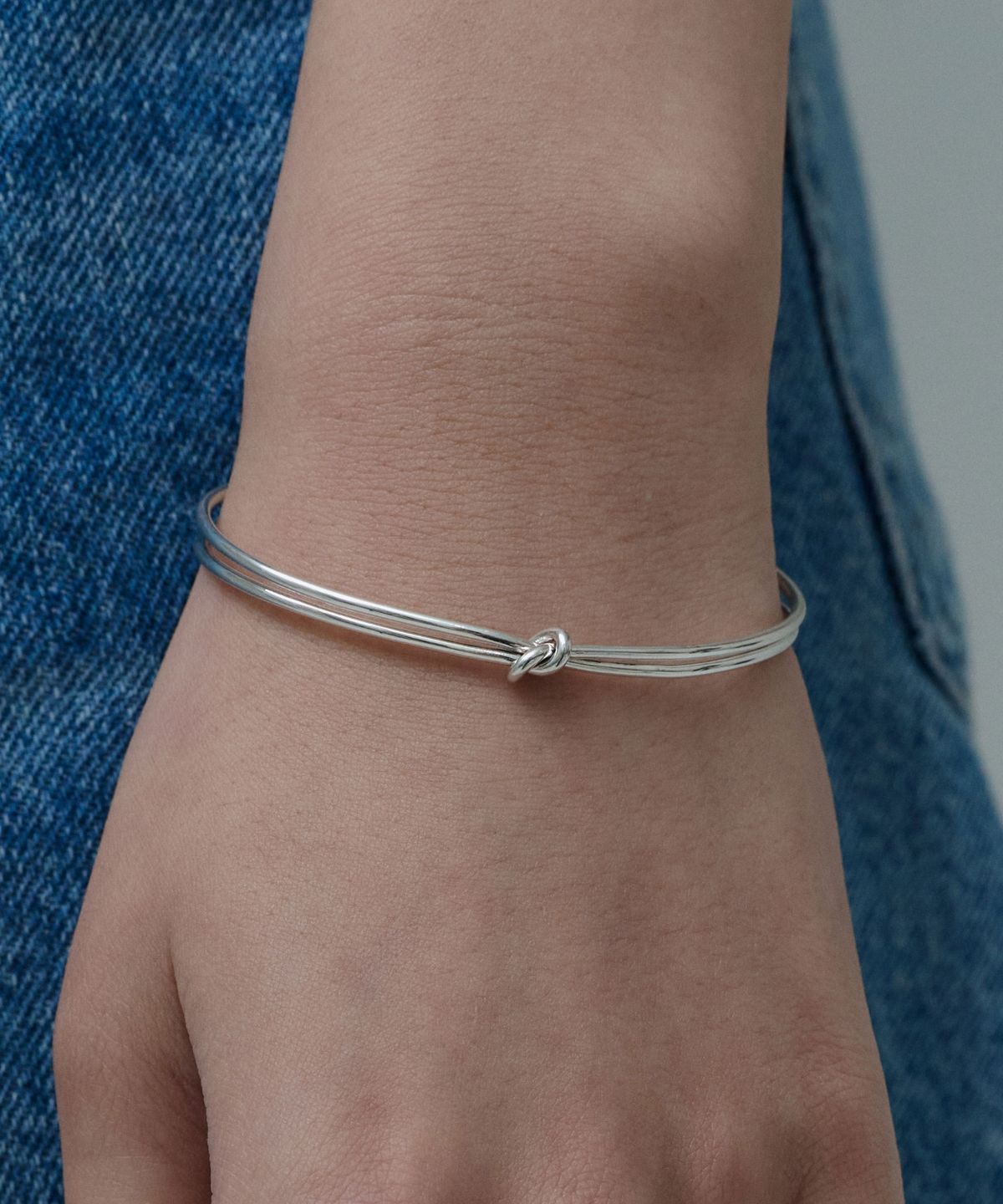 바라두(BARADU) 925 Knotted bangle bracelet