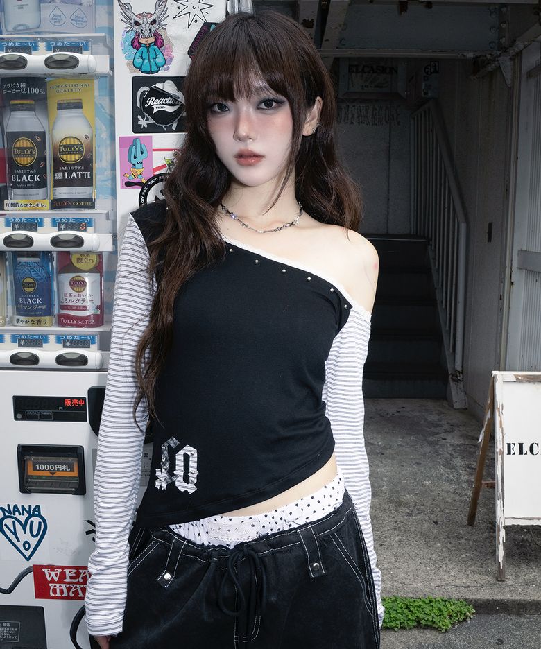 CQ patch stud one shoulder - black