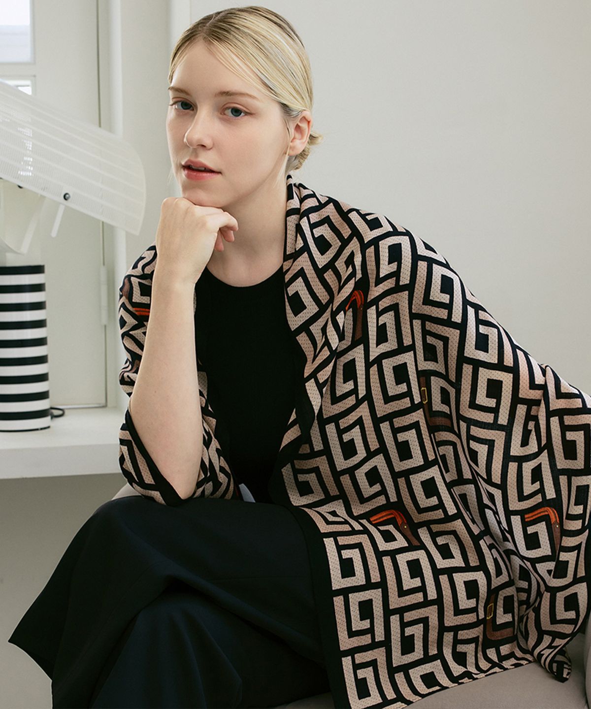 루이까또즈스카프(LOUIS QUATORZE SCARF) 마브 울 롱 스카프