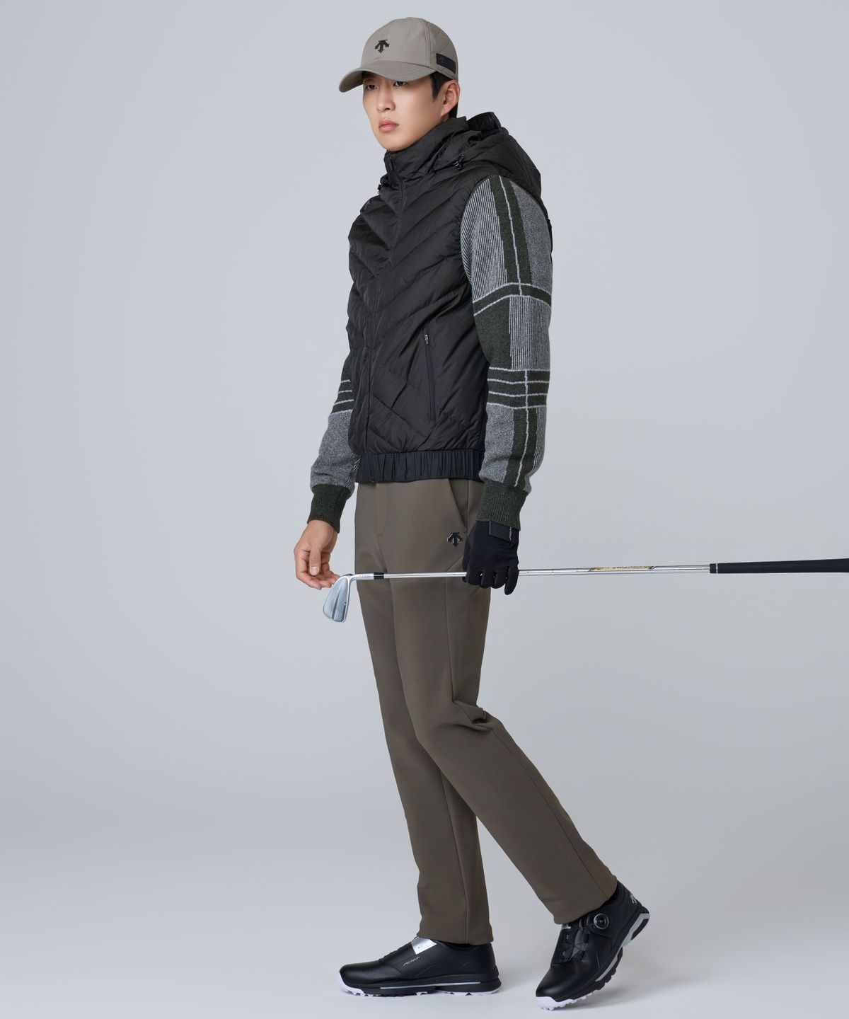 데상트 골프(DESCENTE GOLF) 아크먼트(ACMT) 남성 본딩 제로 스트레스 슬림핏 팬츠  DQ42MFPTO1