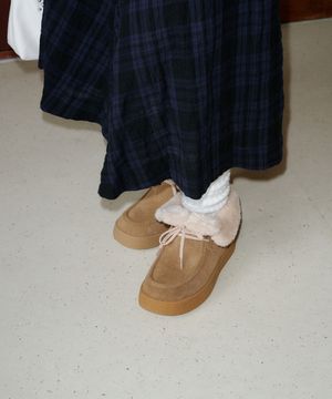 라세로 셰어링 퍼 부츠 베이지