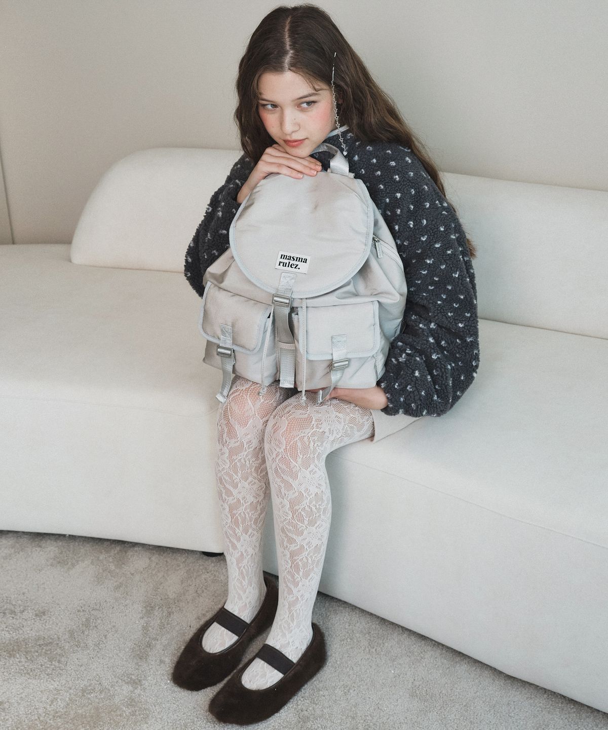 마스마룰즈(MASMARULEZ) Glossy belted flap backpack_Light gray