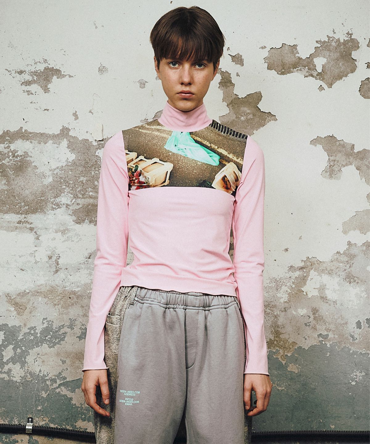 씬(SEEN) HI-NECK FRAME LONG SLEEVE (Road)