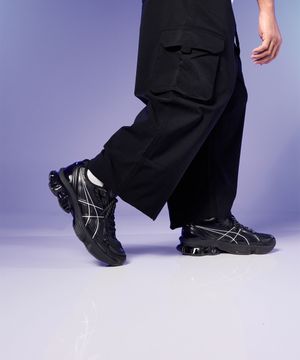 HYPE DC X 젤-키네틱 플루언트 - 블랙:퓨어실버 / 1203A988-001