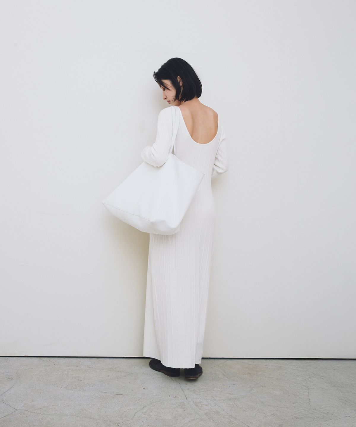 로우타이드(LOW TIDE) PLEATS KNIT DRESS [IVORY]