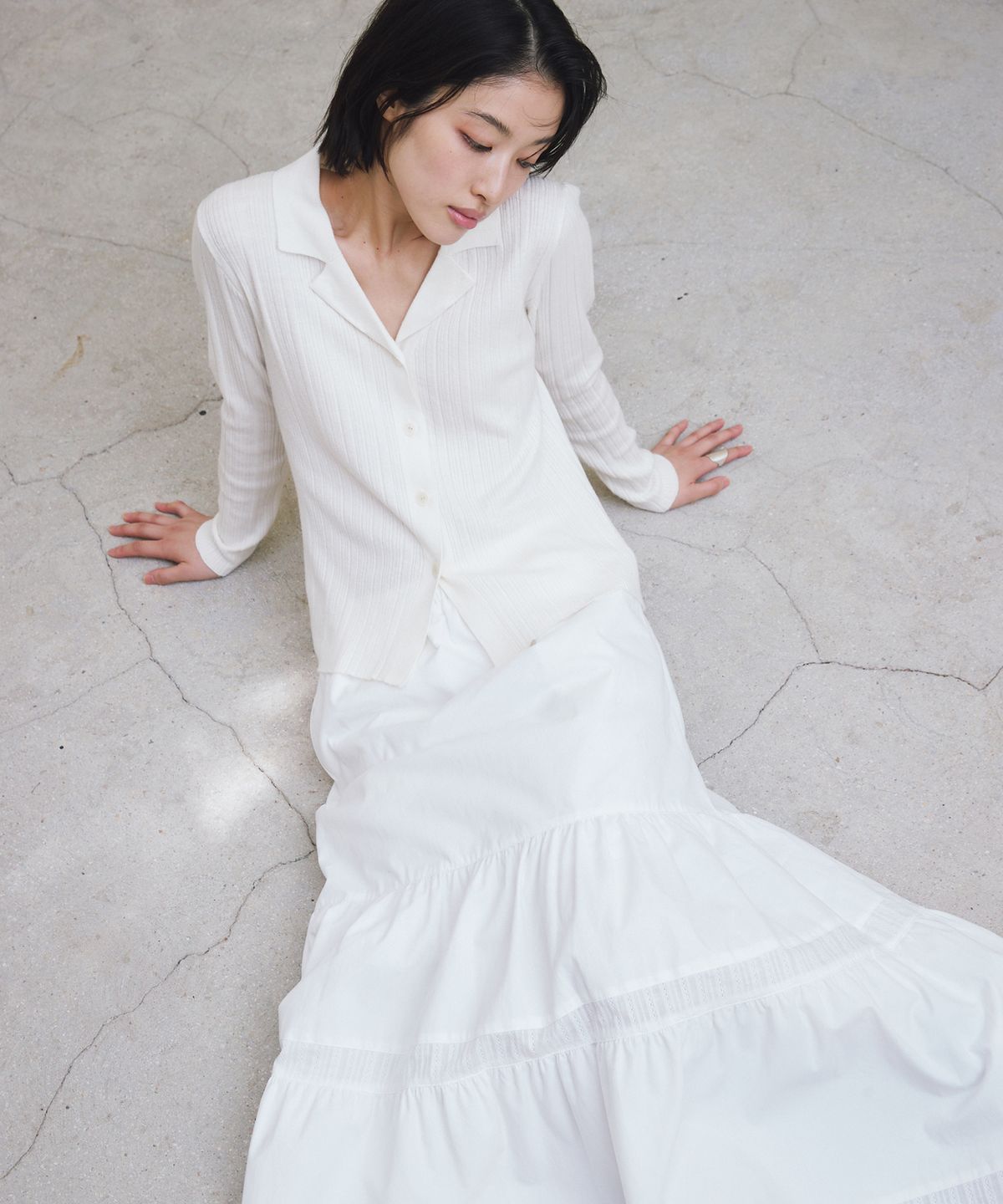 로우타이드(LOW TIDE) PLEATS KNIT CARDIGAN [IVORY]