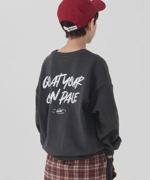 빈티지 그래픽 오버핏 맨투맨 (차콜)