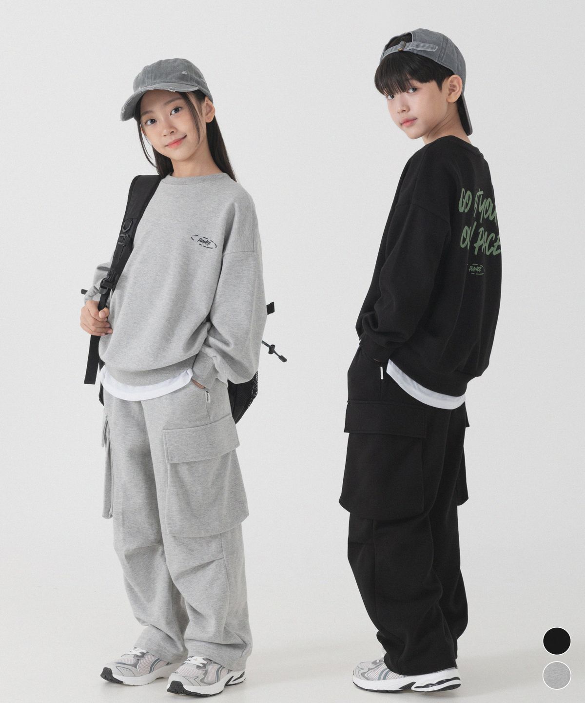 피아네르 키즈(PIANER KIDS) [SET] 그래픽 맨투맨&빅포켓 팬츠 셋업 (2color)
