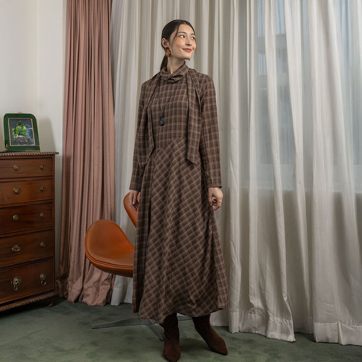 랭썬(LANGSON) LS_Plaid long-sleeved dress_2color