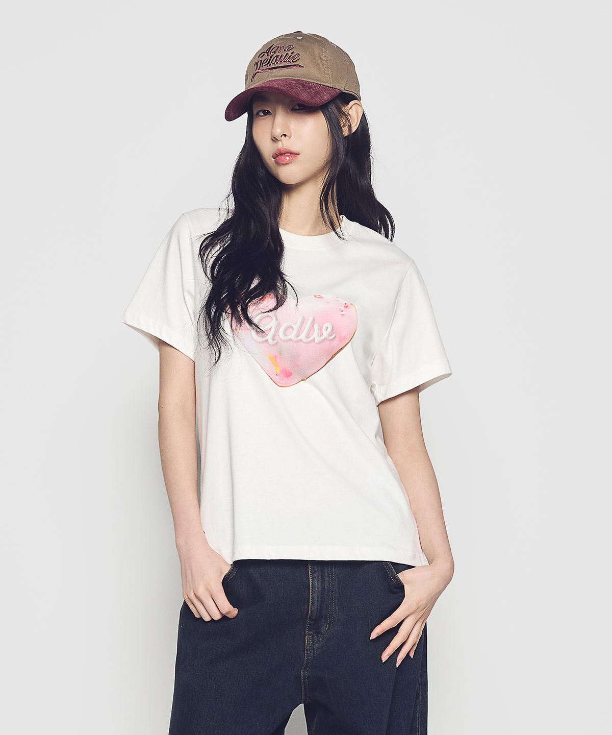 아크메드라비(ACME DE LA VIE) WOMAN HEART DOUGHNUT SHORT SLEEVE T-SHIRT (2COLOR)