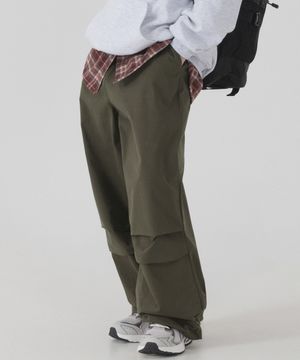스트링 파라슈트 치노 팬츠 (카키)