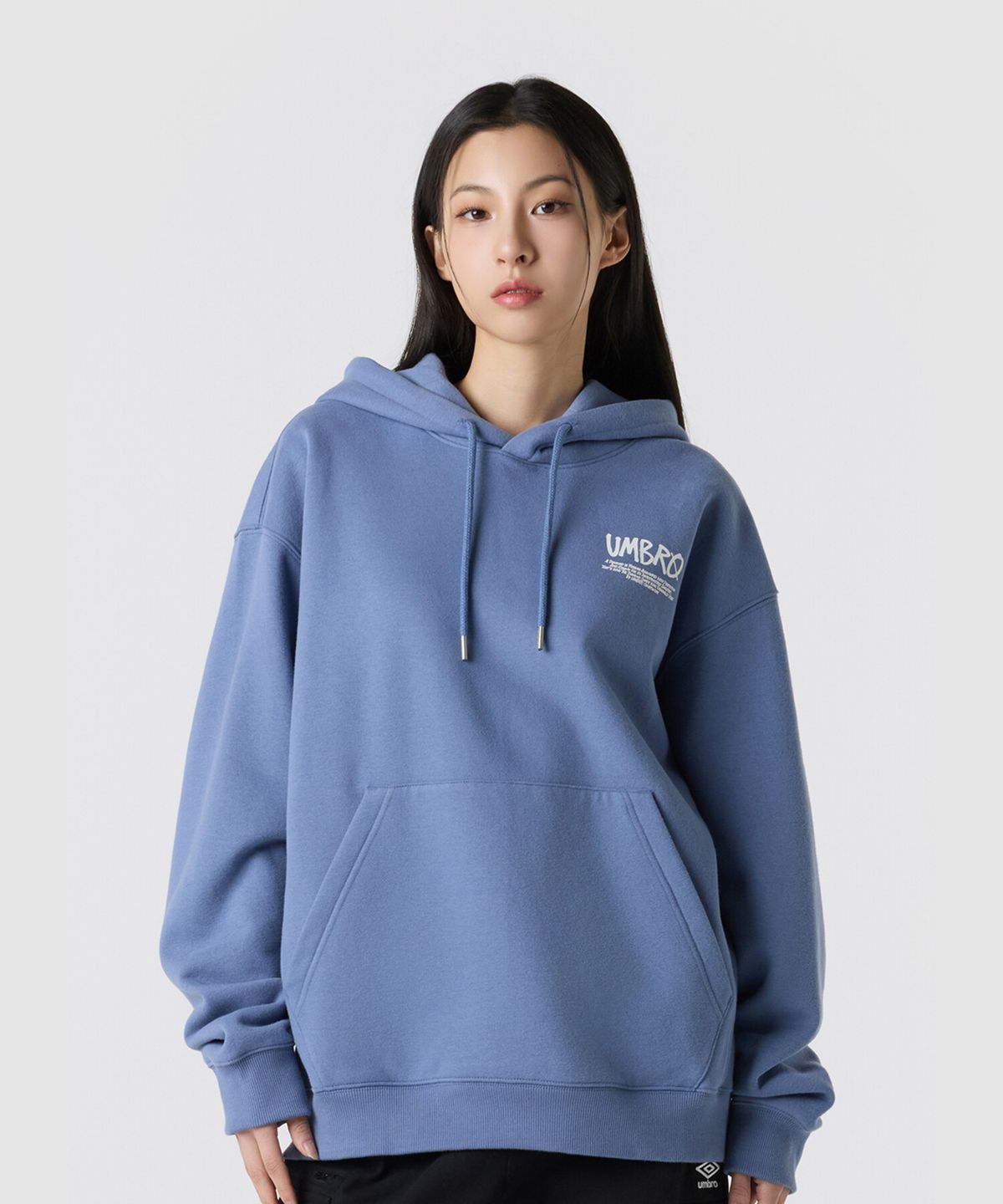 엄브로(UMBRO) 기모 로즈 그래픽 후드 티셔츠 블루 UQ421CHDO3