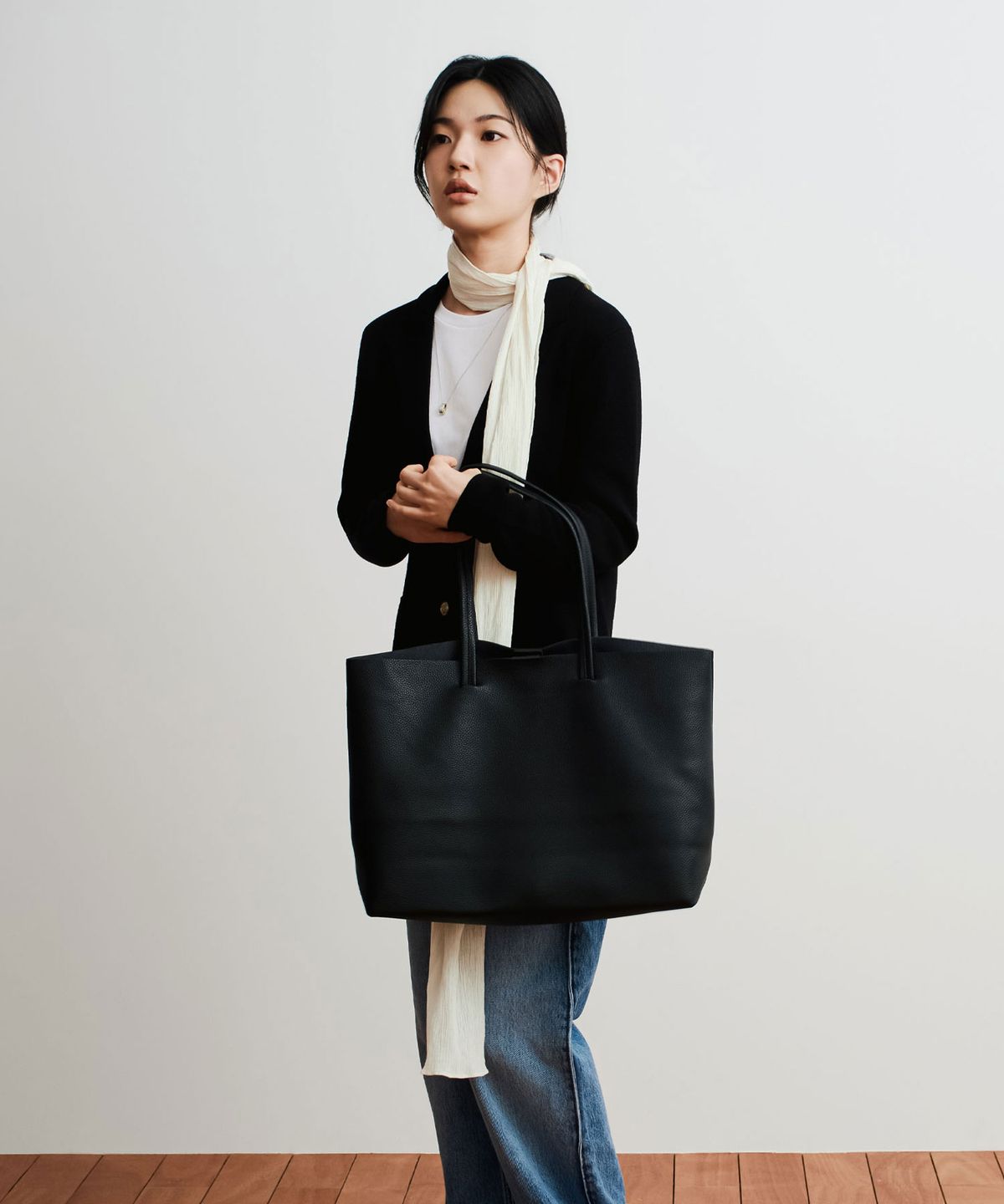 더니트컴퍼니(THEKNITCOMPANY) (우먼) 발투르 울 재킷 [오닉스 블랙]