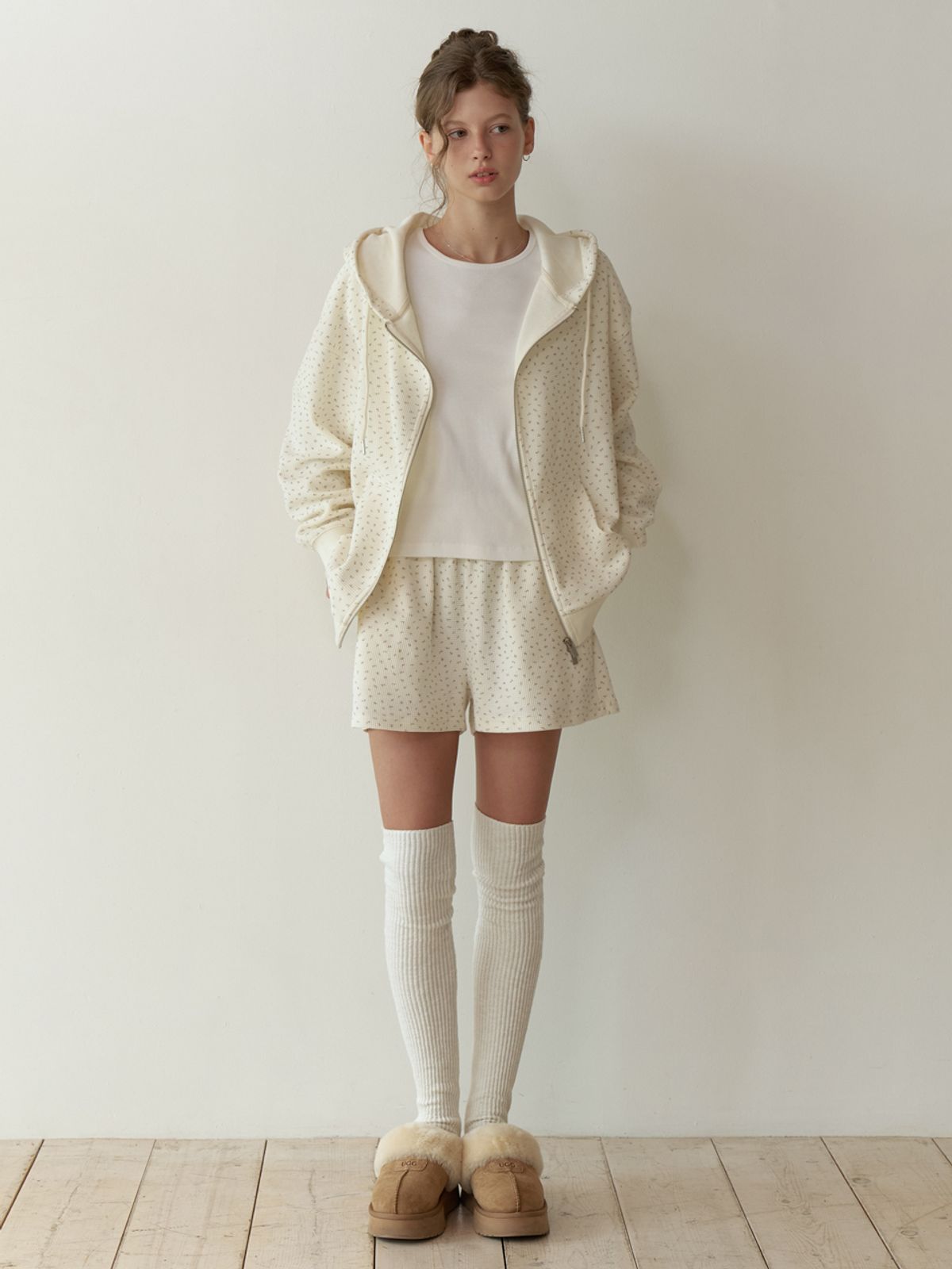 리엘(RE L) Flowered waffle shorts (cream)