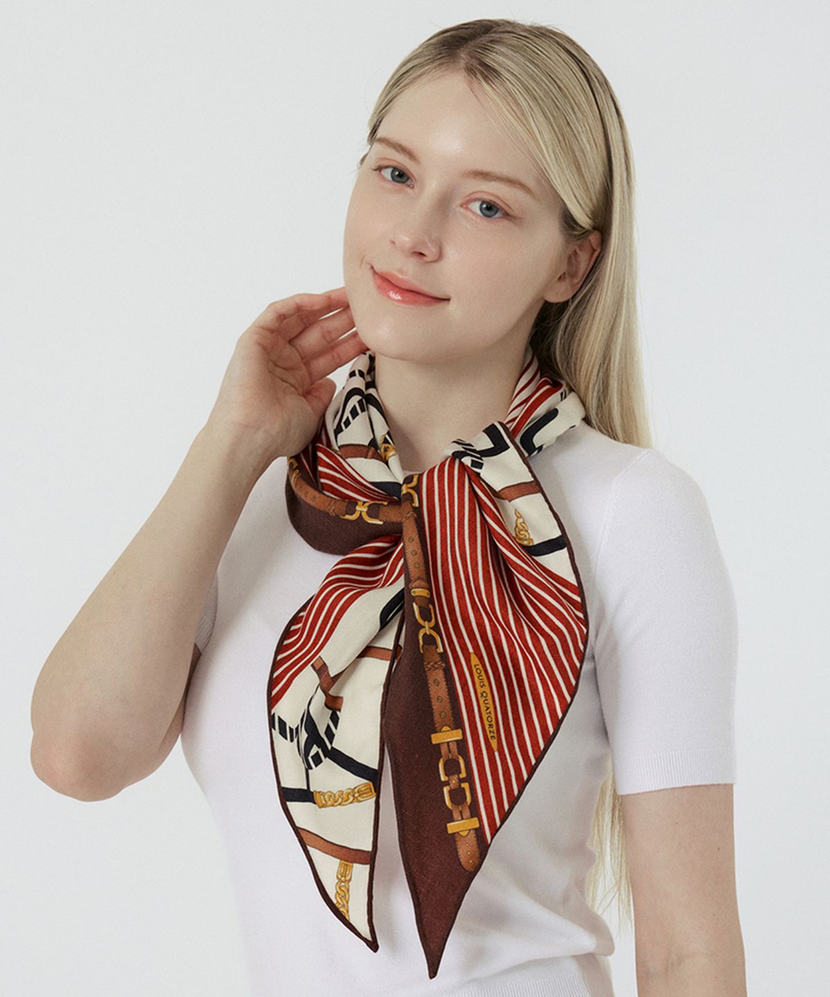루이까또즈스카프(LOUIS QUATORZE SCARF) 프리미어 더블 울실크 마름모 스카프