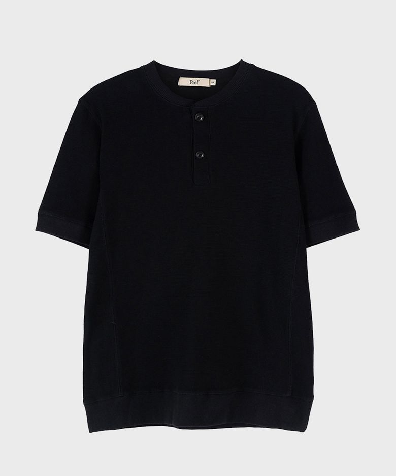 BLACK WAFFLE HENLEY NECK TOP