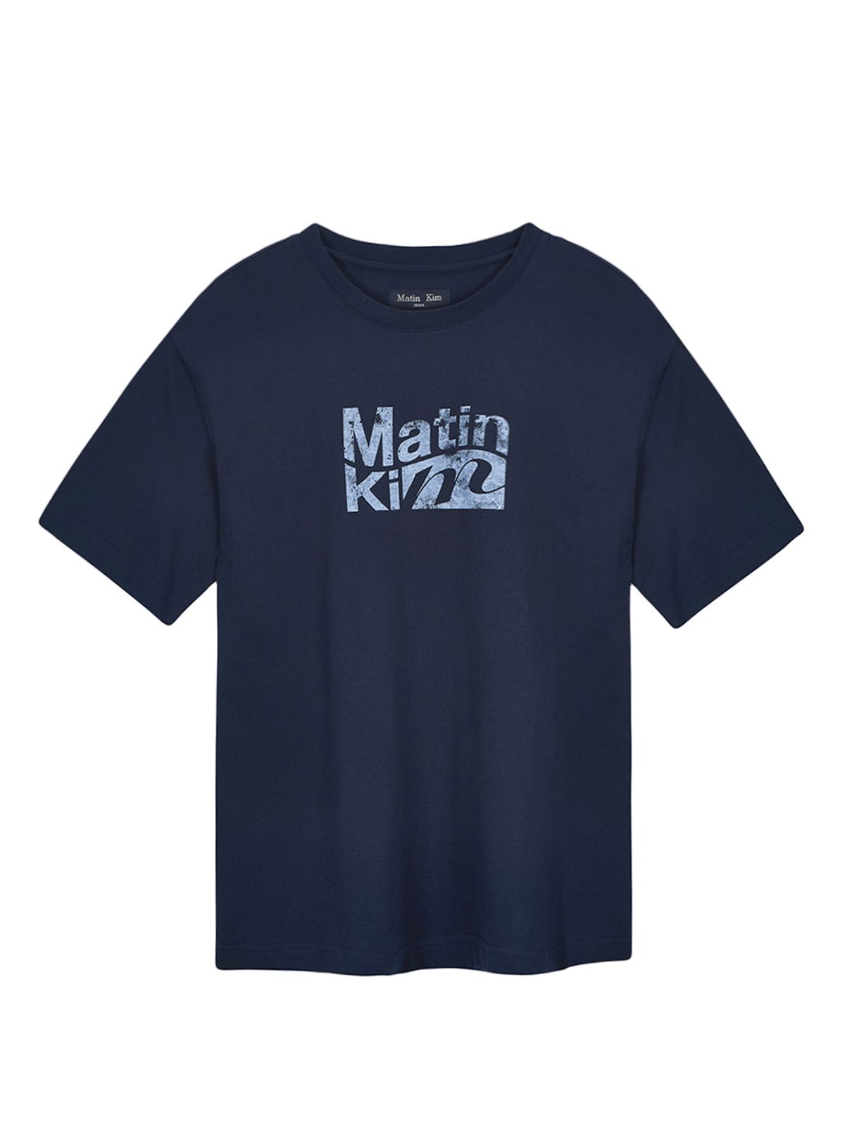 마뗑킴(MATIN KIM) WAVY LOGO GRAPHIC TOP FOR MEN IN NAVY