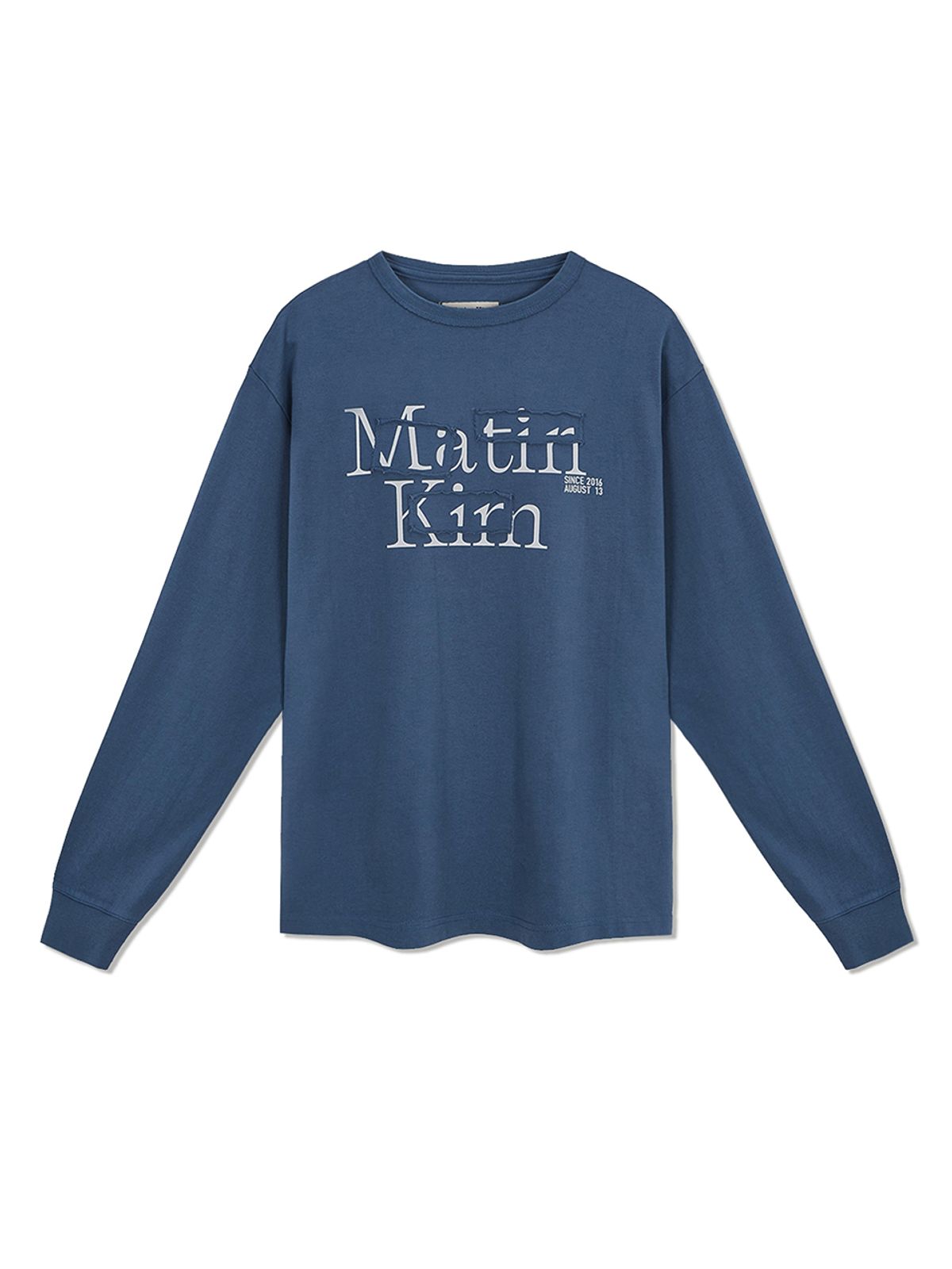 마뗑킴(MATIN KIM) PATCH GRAPHIC LONG SLEEVE TOP IN SMOKE BLUE
