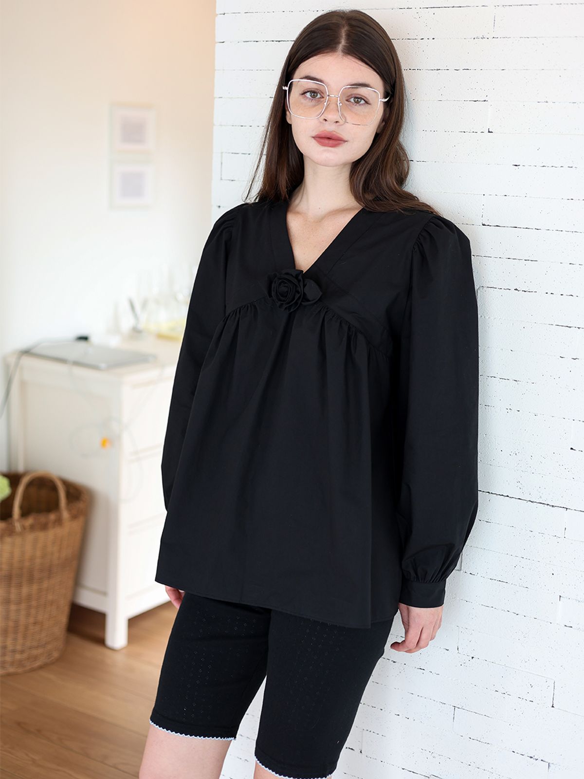 소르디(SORDI) Brooch Blouse_black