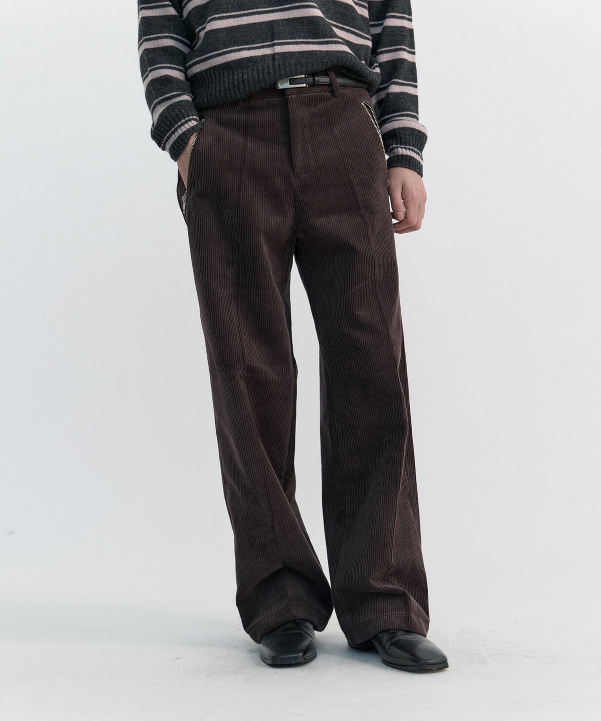 윈더(WINDER) ZIP-POCKET CODUROY TROUSERS - DARK BROWN
