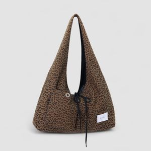 레오파드 데님 패치 포켓 호보 숄더백 _모카